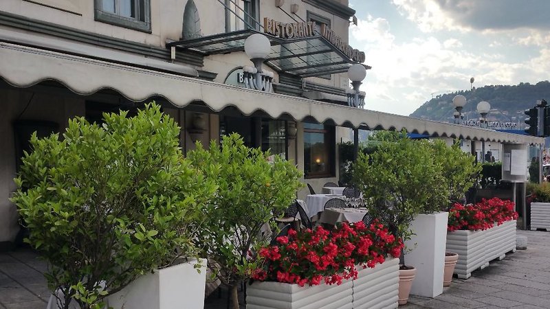 Metropole & Suisse
