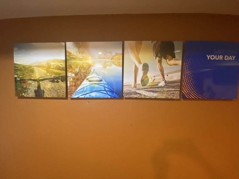 Comfort Suites Newark - Harrison 6