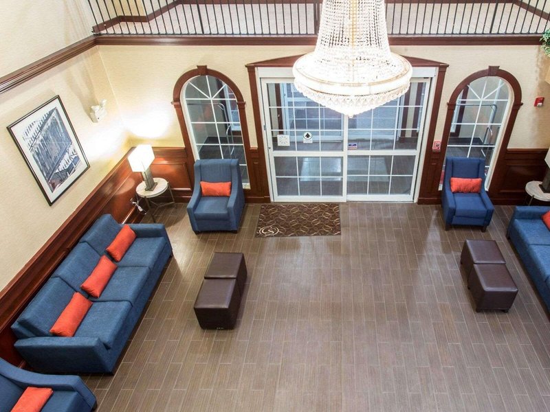 Comfort Suites Newark - Harrison 12