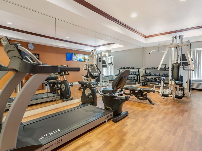 Comfort Suites Newark - Harrison 23