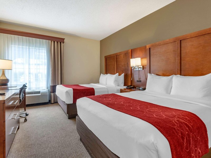 Comfort Suites Newark - Harrison 25