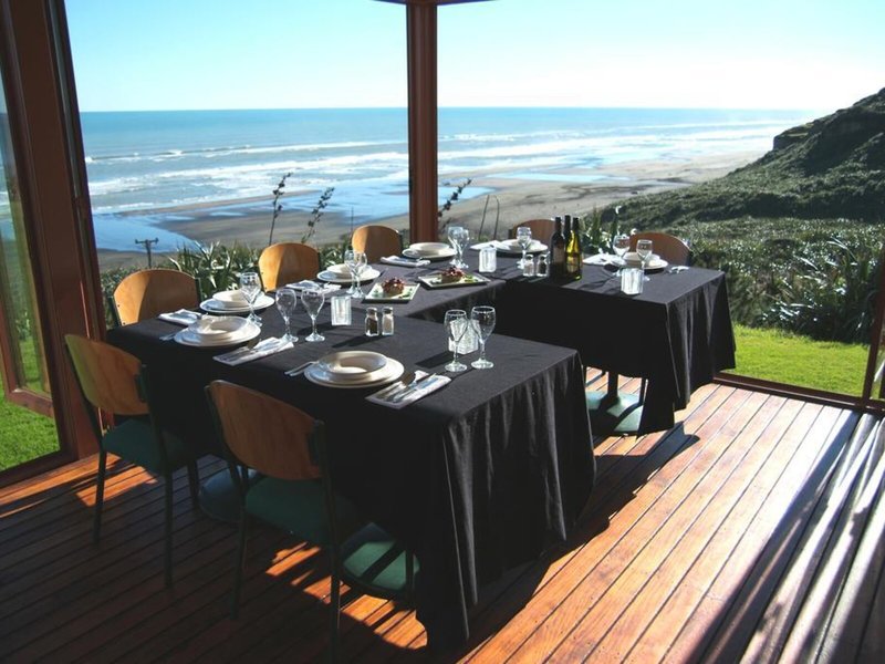 Castaways Resort 7