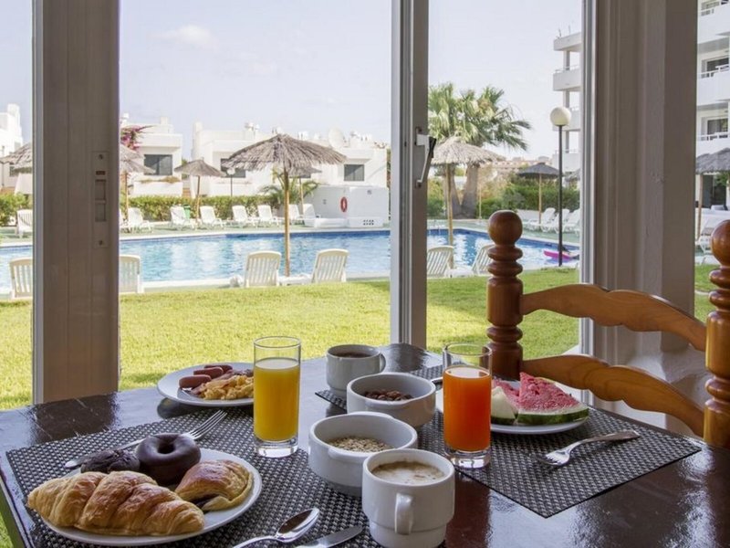 Camelina Suites 27
