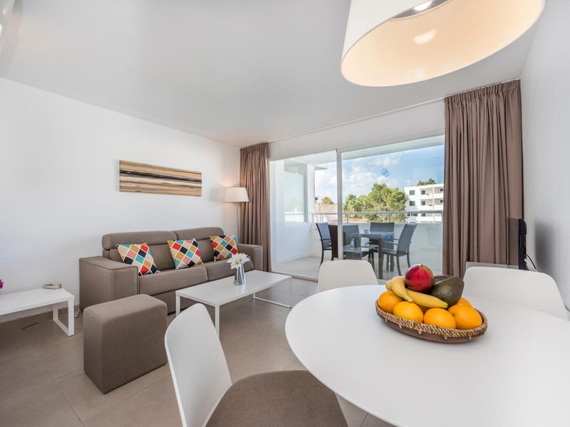 Camelina Suites 35