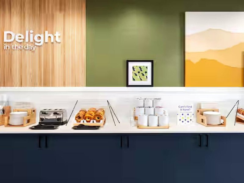 Spark by Hilton Orlando Universal Blvd 19