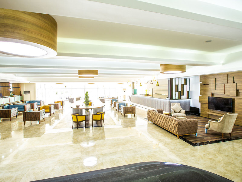 Qinn Hotels 13
