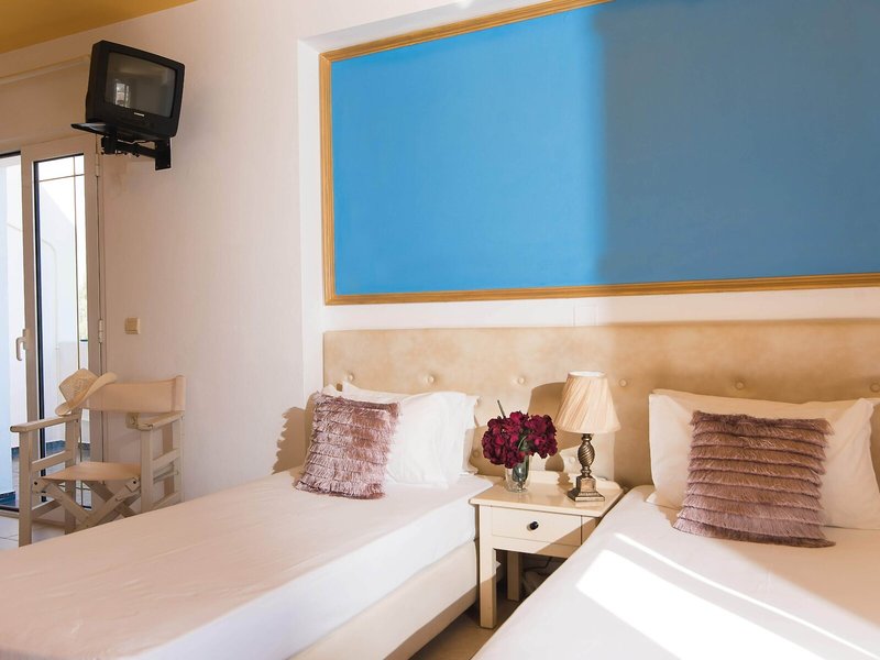 Yiannis Manos Hotel - Resort 4