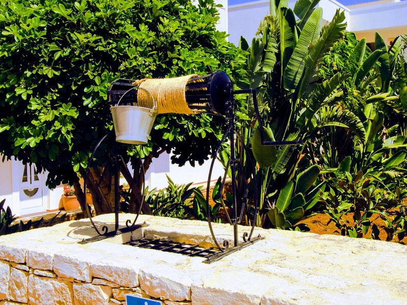 Yiannis Manos Hotel - Resort 8