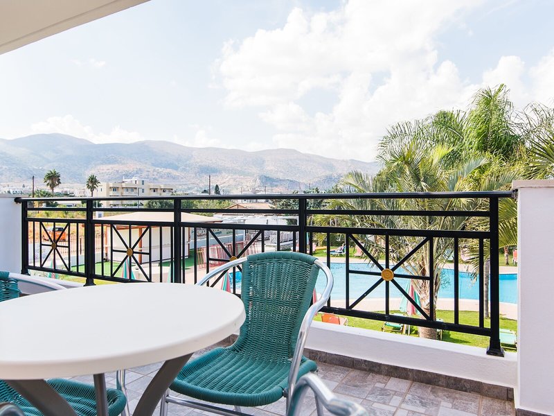 Yiannis Manos Hotel - Resort 9