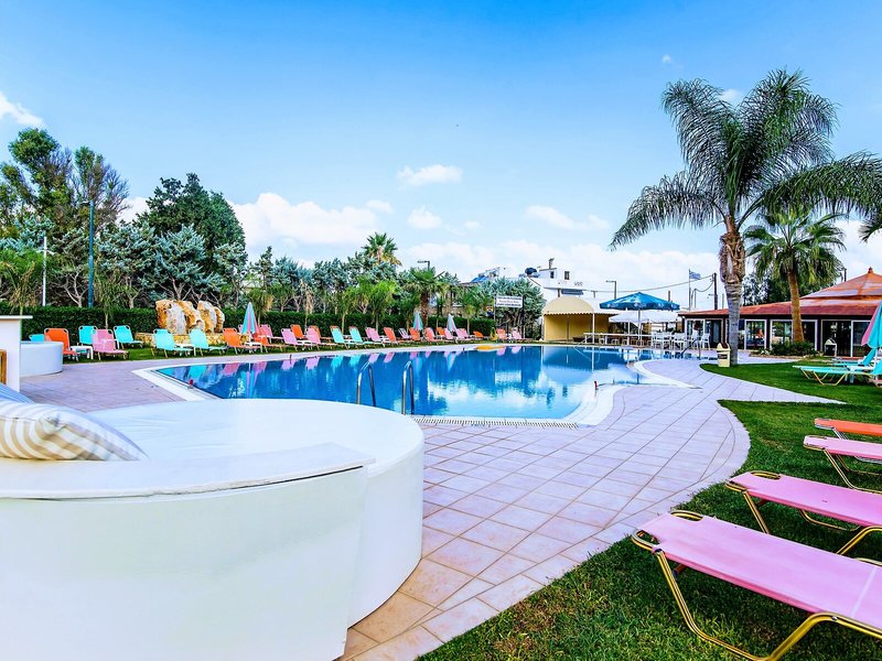 Yiannis Manos Hotel - Resort 12