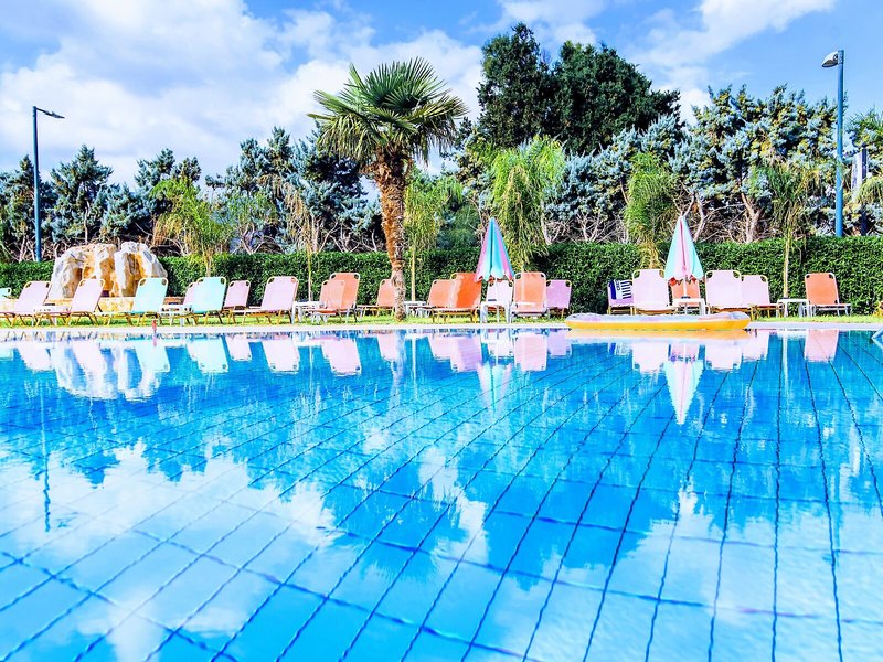 Yiannis Manos Hotel - Resort 16