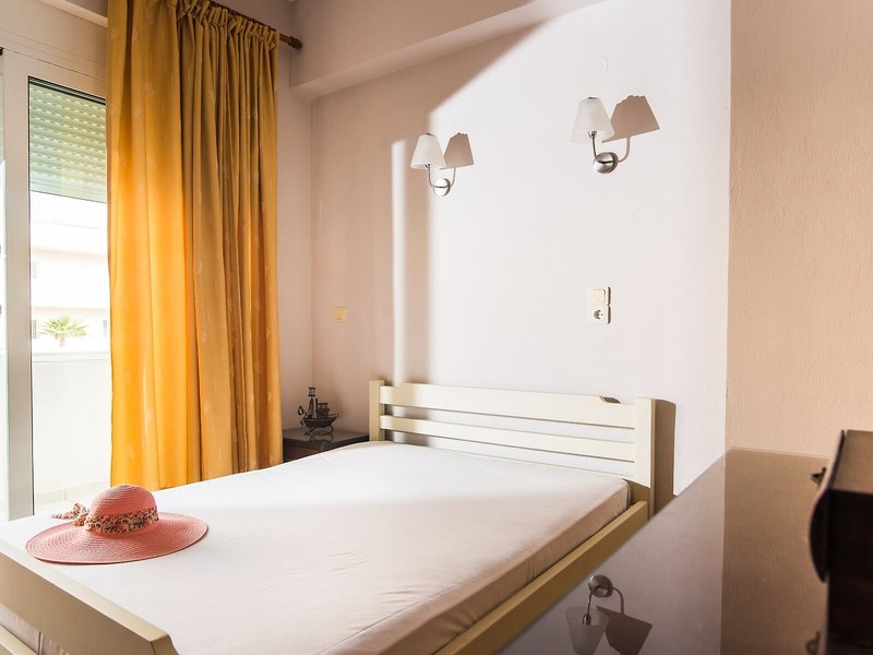 Yiannis Manos Hotel - Resort 37