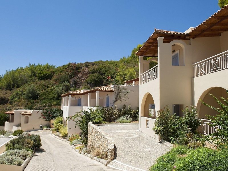 Alonissos Beach Bungalows & Suites Hotel 1