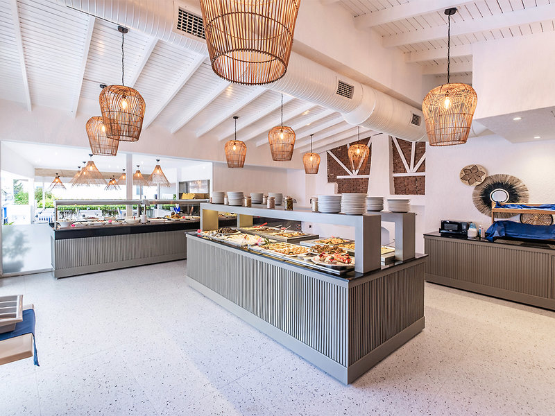 Paloma Bitez Family Club 7