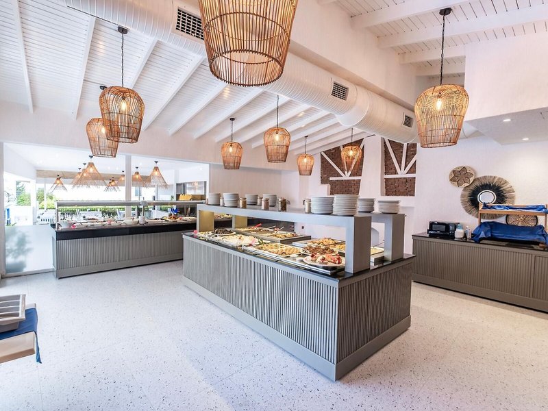 Paloma Bitez Family Club 28