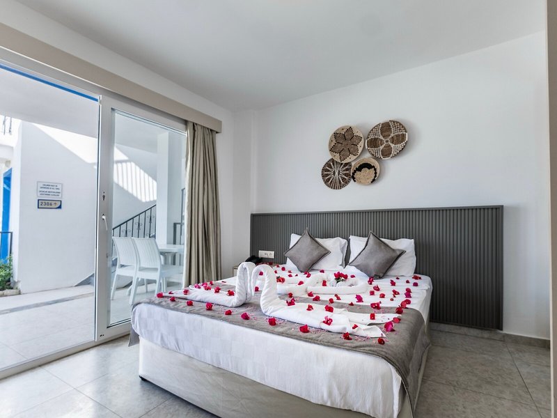 Paloma Bitez Family Club 37