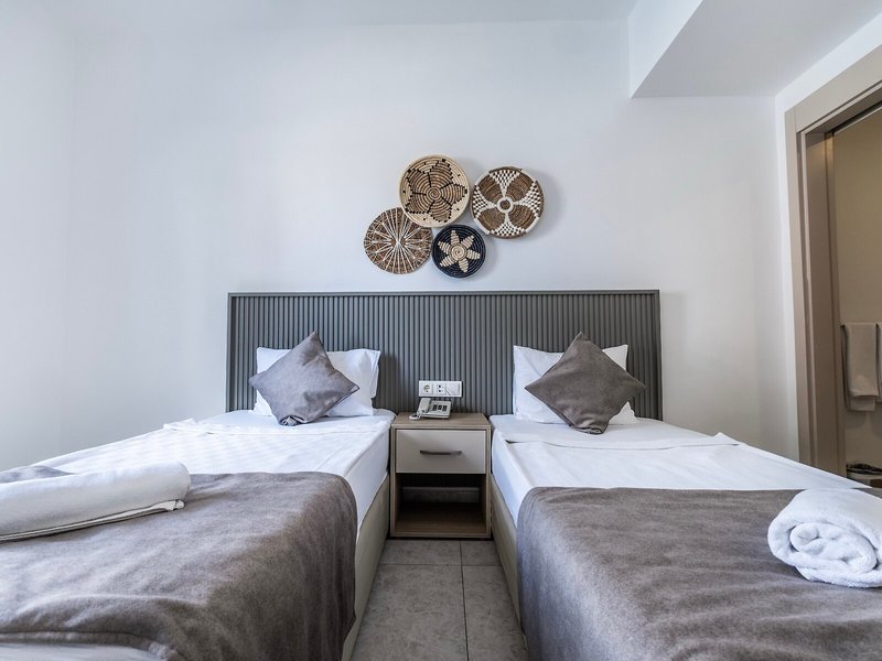 Paloma Bitez Family Club 39