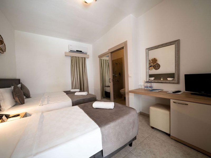 Paloma Bitez Family Club 49