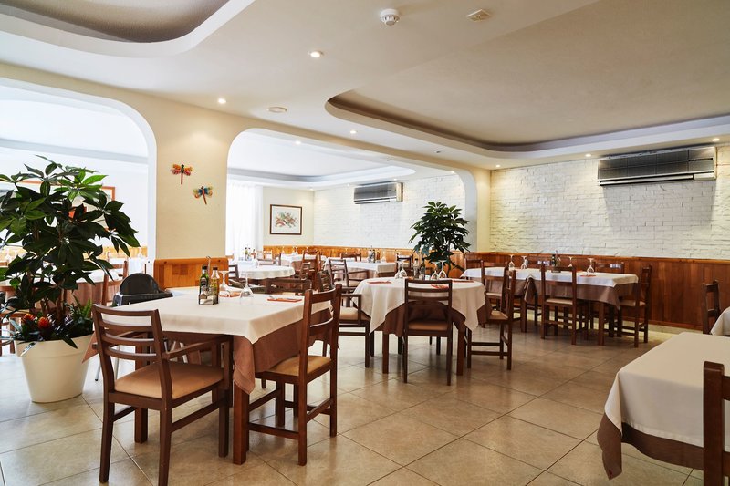 Casa Luis Apartments 11