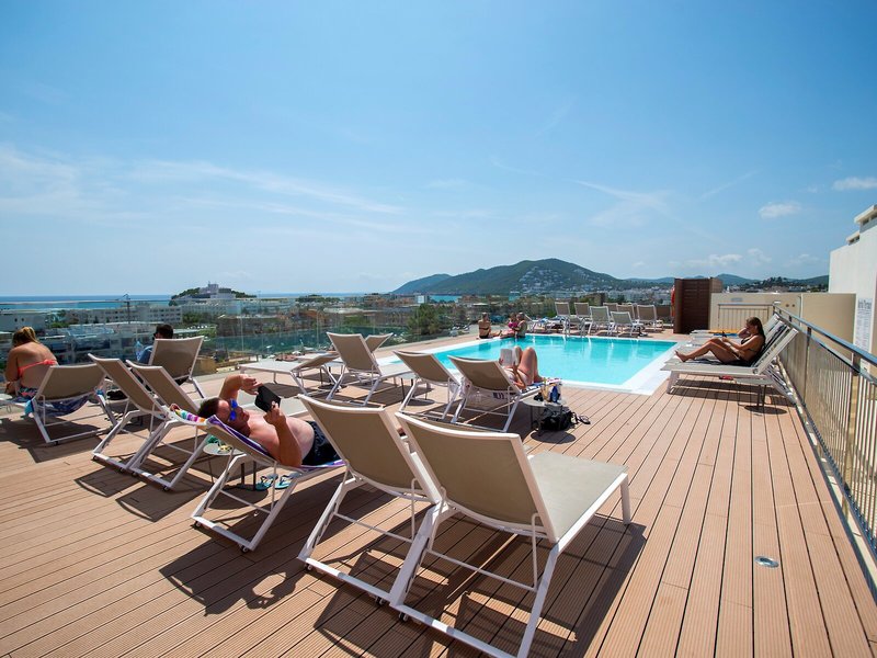 Casa Luis Apartments 5