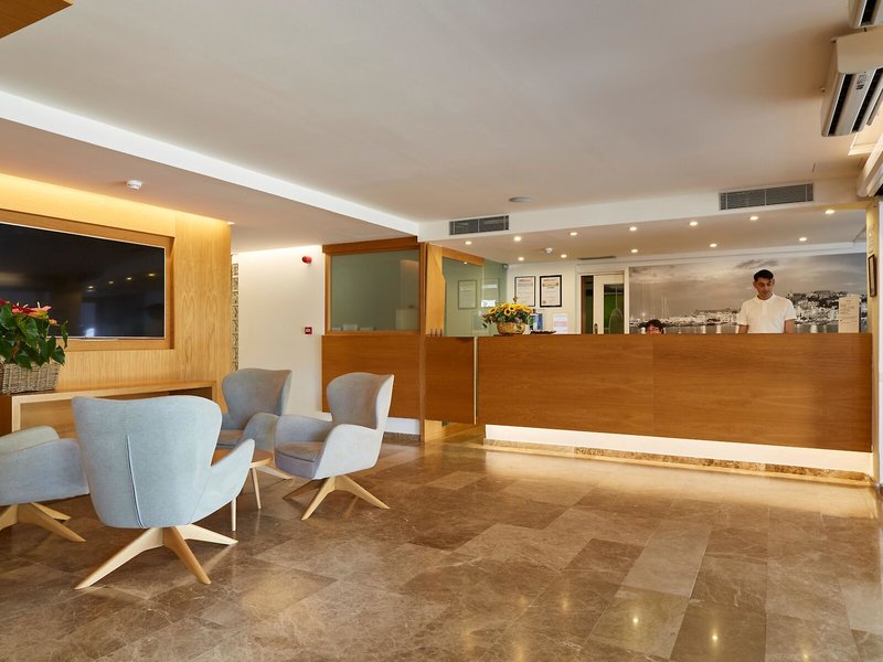 Casa Luis Apartments 16