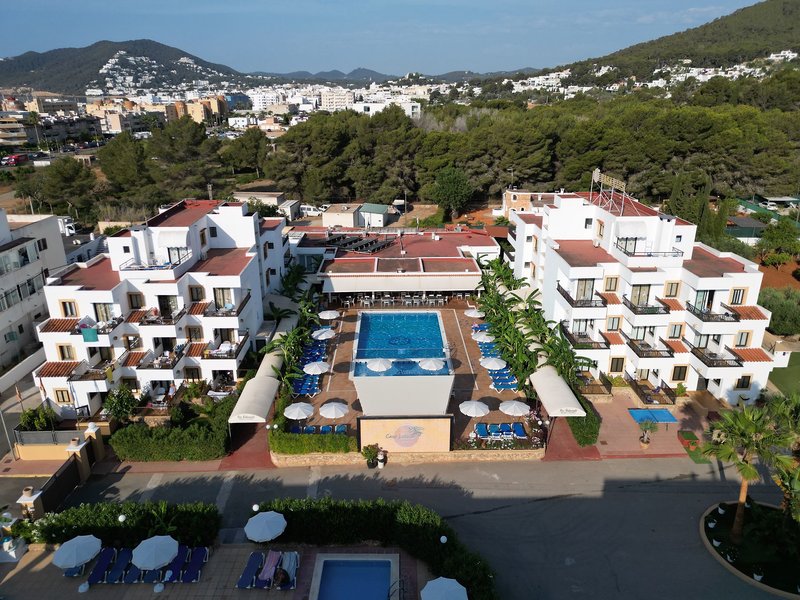 Apartamentos Casa Luis by Invisa 5