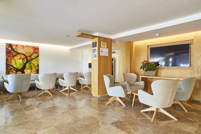 Apartamentos Casa Luis by Invisa 5