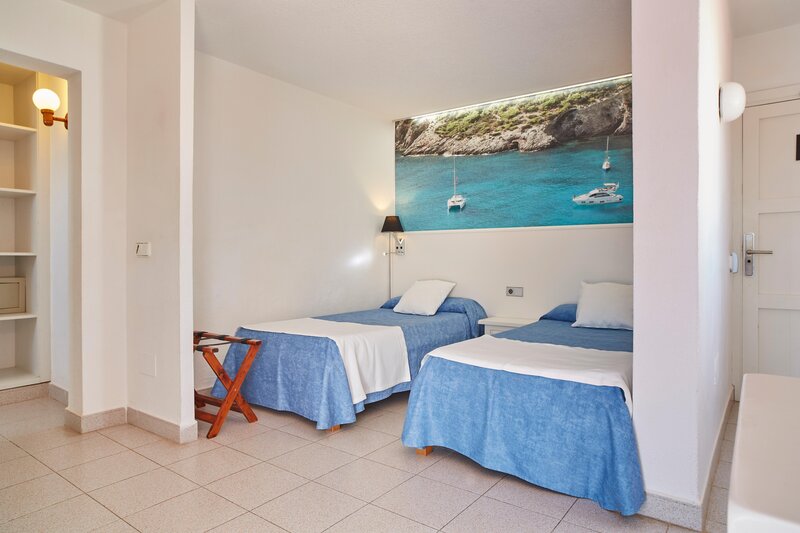 Apartamentos Casa Luis by Invisa 21