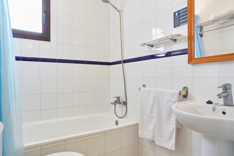 Apartamentos Casa Luis by Invisa 24