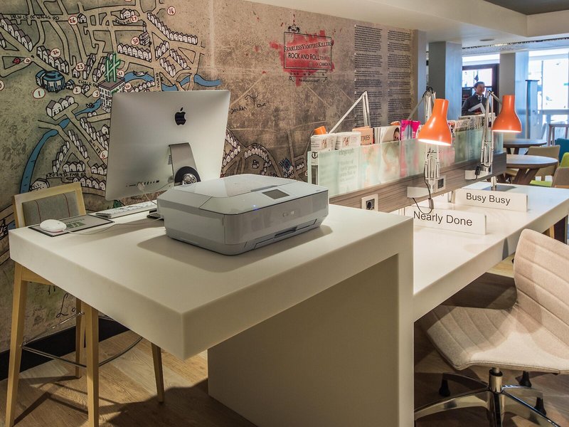 Holiday Inn Camden Lock 21