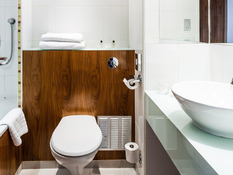 Holiday Inn Camden Lock 45