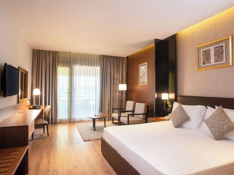 Mövenpick Cairo Media City 3