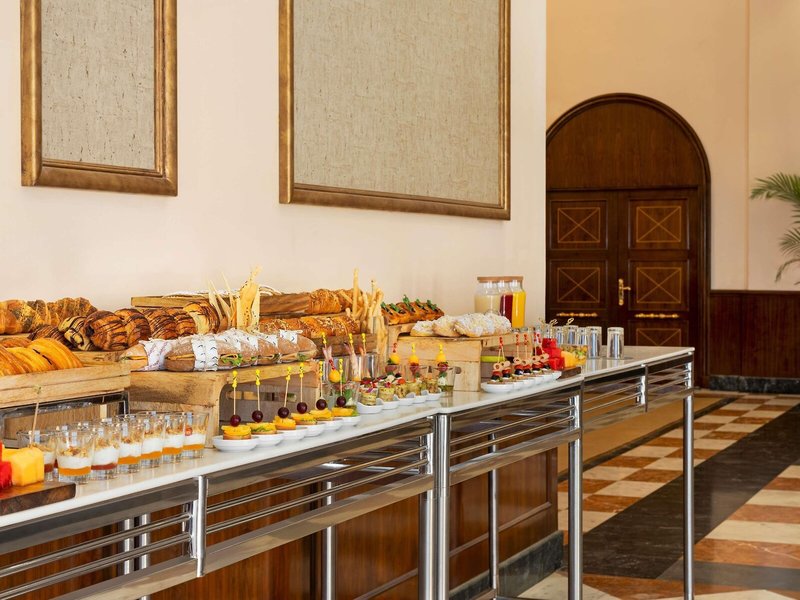 Mövenpick Cairo Media City 26