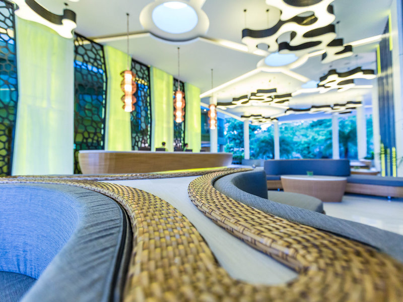 Crest Resort & Pool Villas 15
