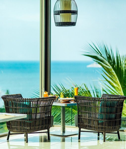 Crest Resort & Pool Villas 37