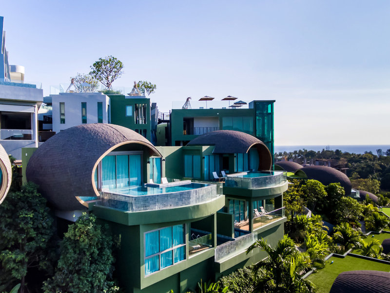 Crest Resort & Pool Villas 3