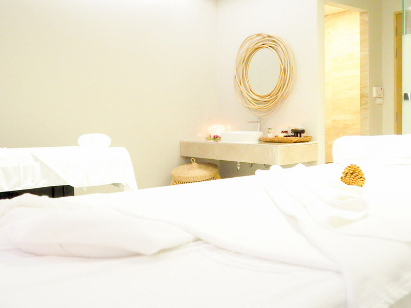 The Crest Resort & Pool Villas Phuket 50
