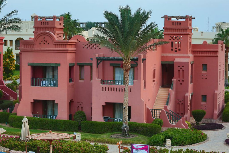 Charmillion Sea Life Resort 5