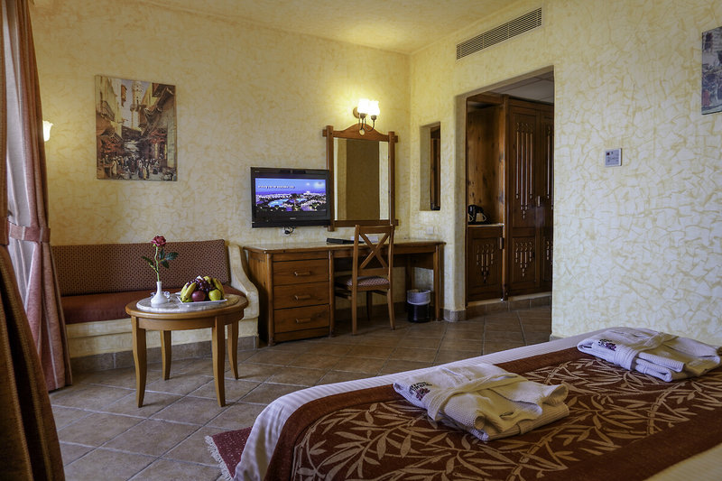 Charmillion Sea Life Resort 6