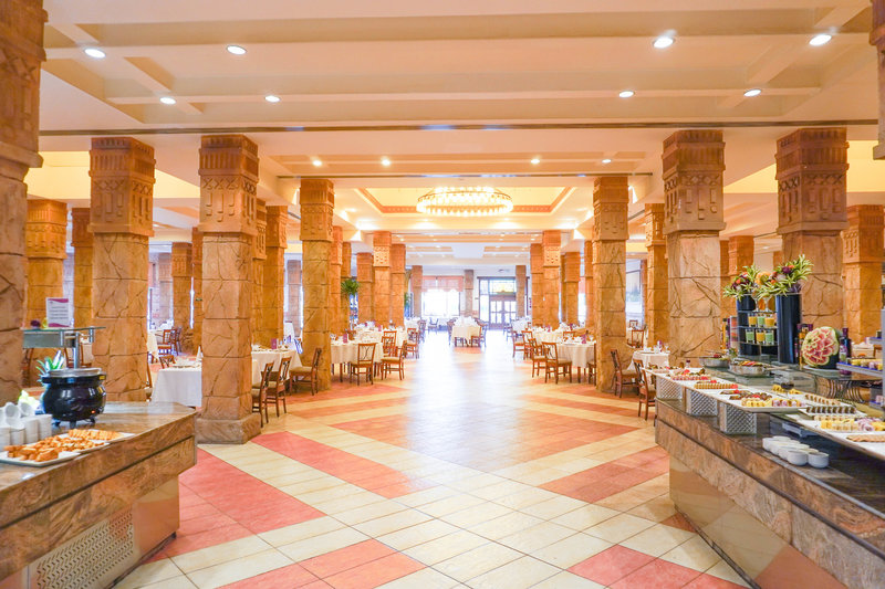 Charmillion Sea Life Resort 10