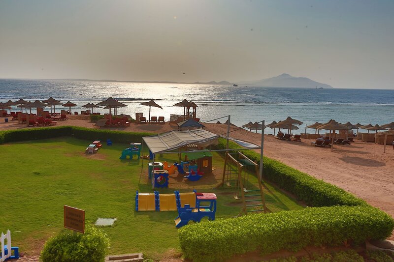Charmillion Sea Life Resort 19