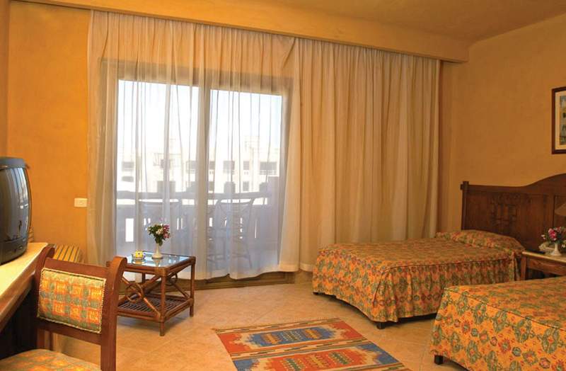 Charmillion Sea Life Resort 5