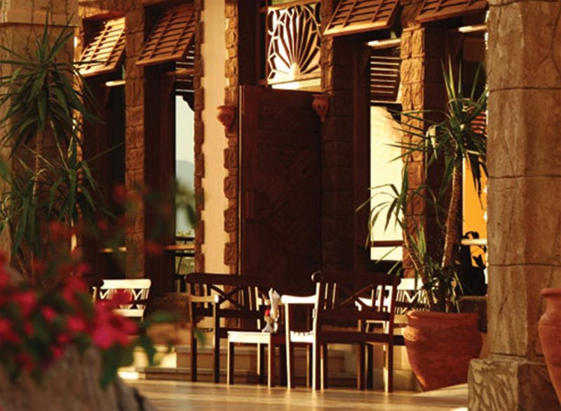 Charmillion Sea Life Resort 9