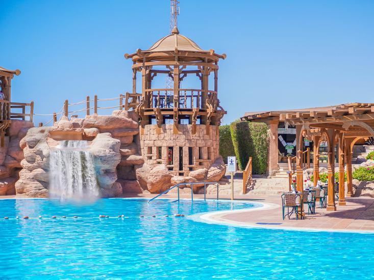 Charmillion Sea Life Resort  5