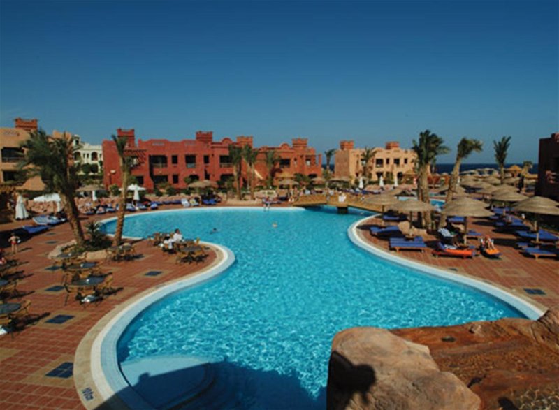 Charmillion Sea Life Resort 2