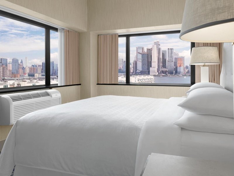 Sheraton Lincoln Harbor 42