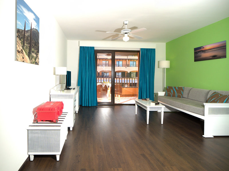 Coral Los Alisios 27 - Room Example