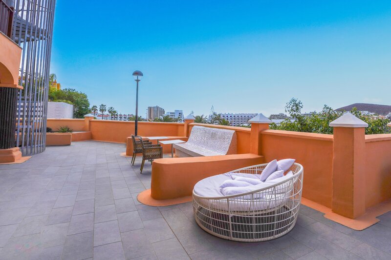 Coral Los Alisios 44