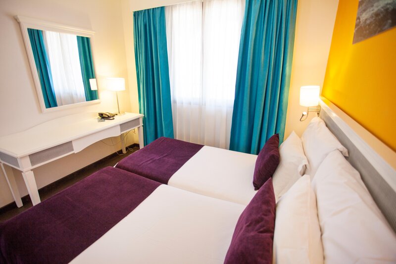 Coral Los Alisios 12