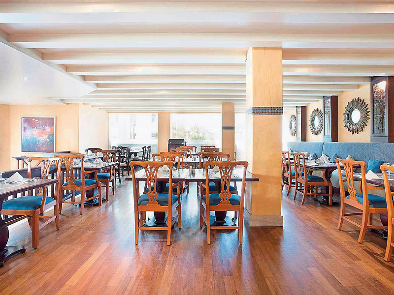 Novotel Bahrain Al Dana Resort 18